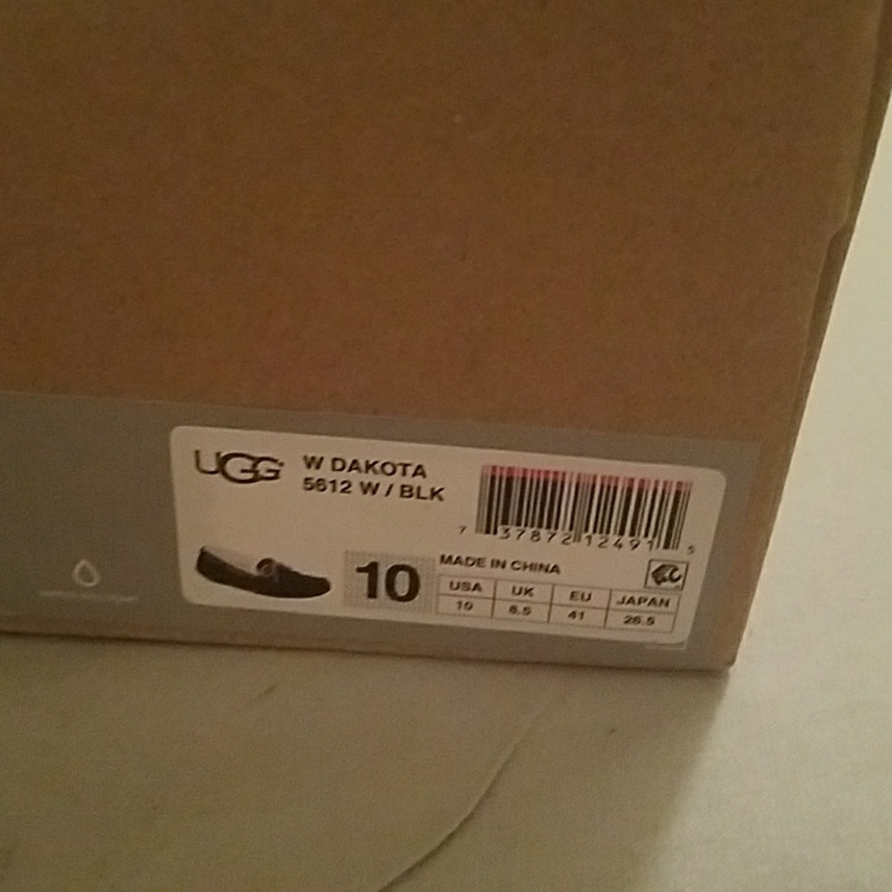 UGG black mocassin - Picture 5 of 5